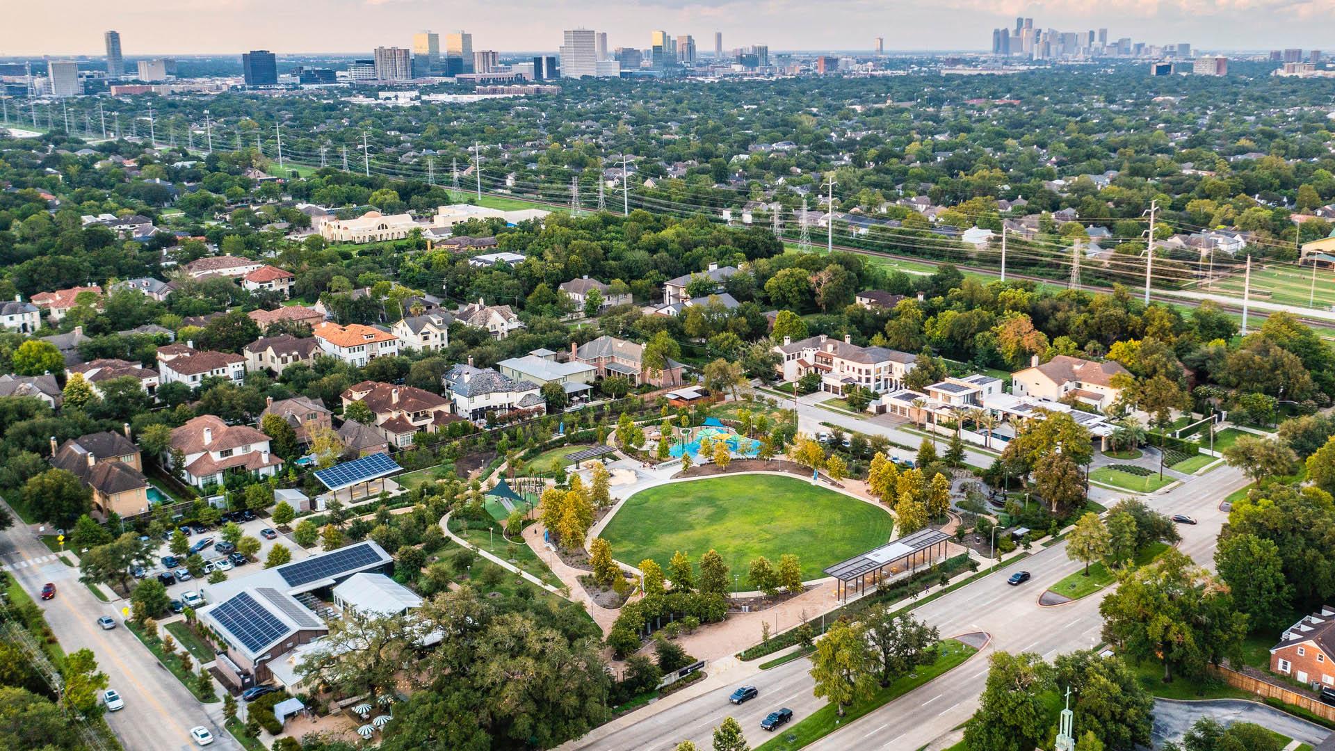 Bellaire luxury property — Houston TX
